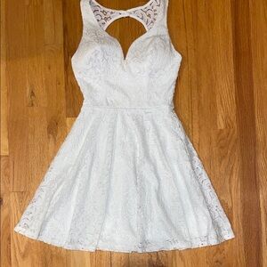 Elegant White Lace Dress